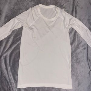 Lululemon long sleeve Color: White Size: 8